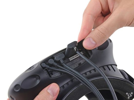 探索虚拟现实之秘 HTC Vive完整拆解多图赏