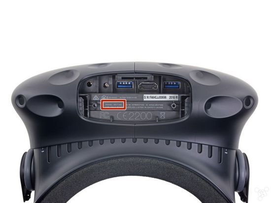 探索虚拟现实之秘 HTC Vive完整拆解多图赏