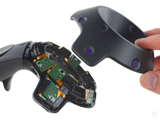 探索虚拟现实之秘 HTC Vive完整拆解多图赏